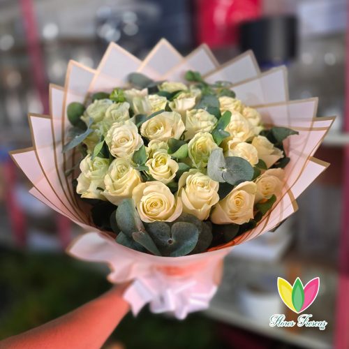 Ramo de rosas blancas